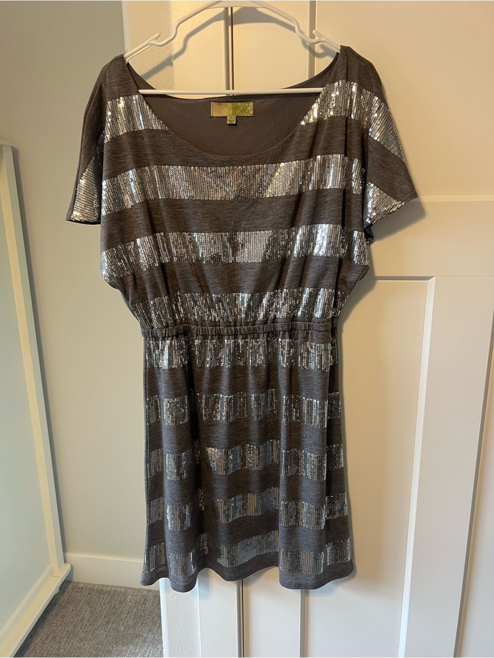 Jaya Gray Metallic Stripe Short Sleeve Dress NWOT